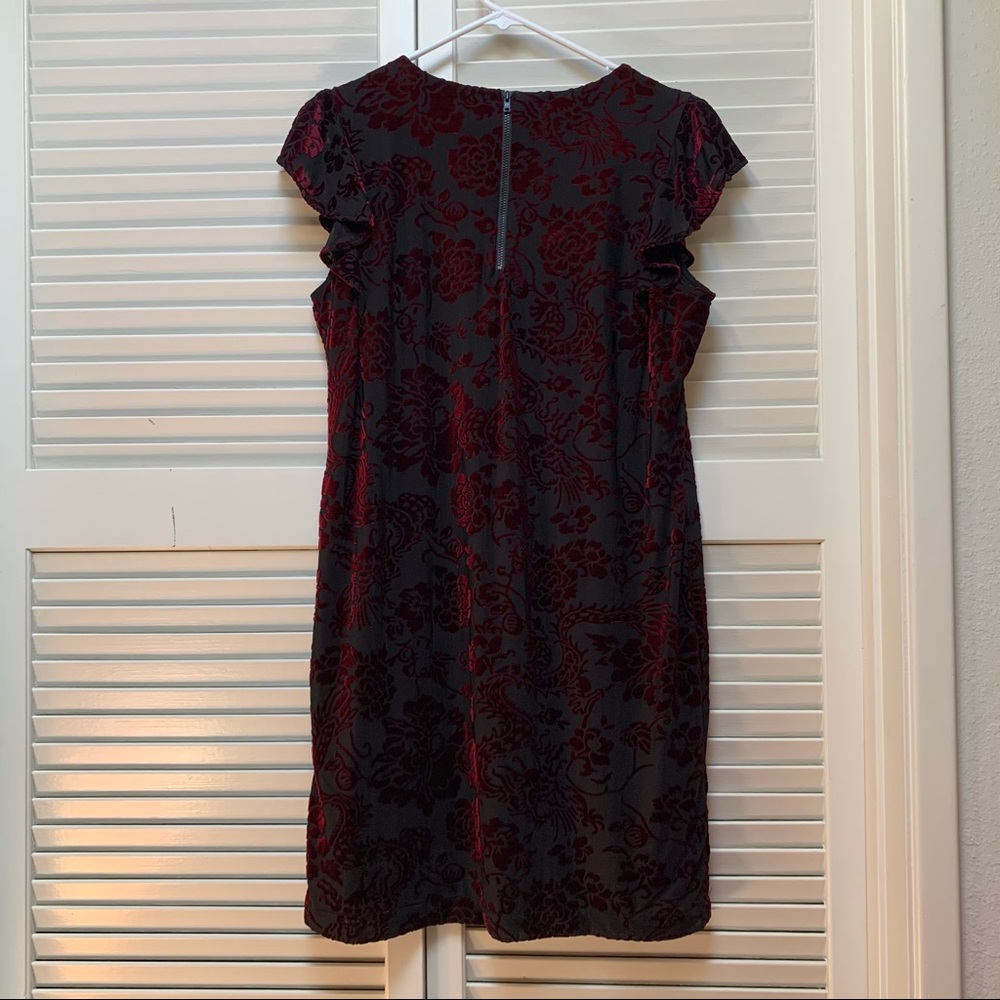 Dress - Picture 4 of 6
